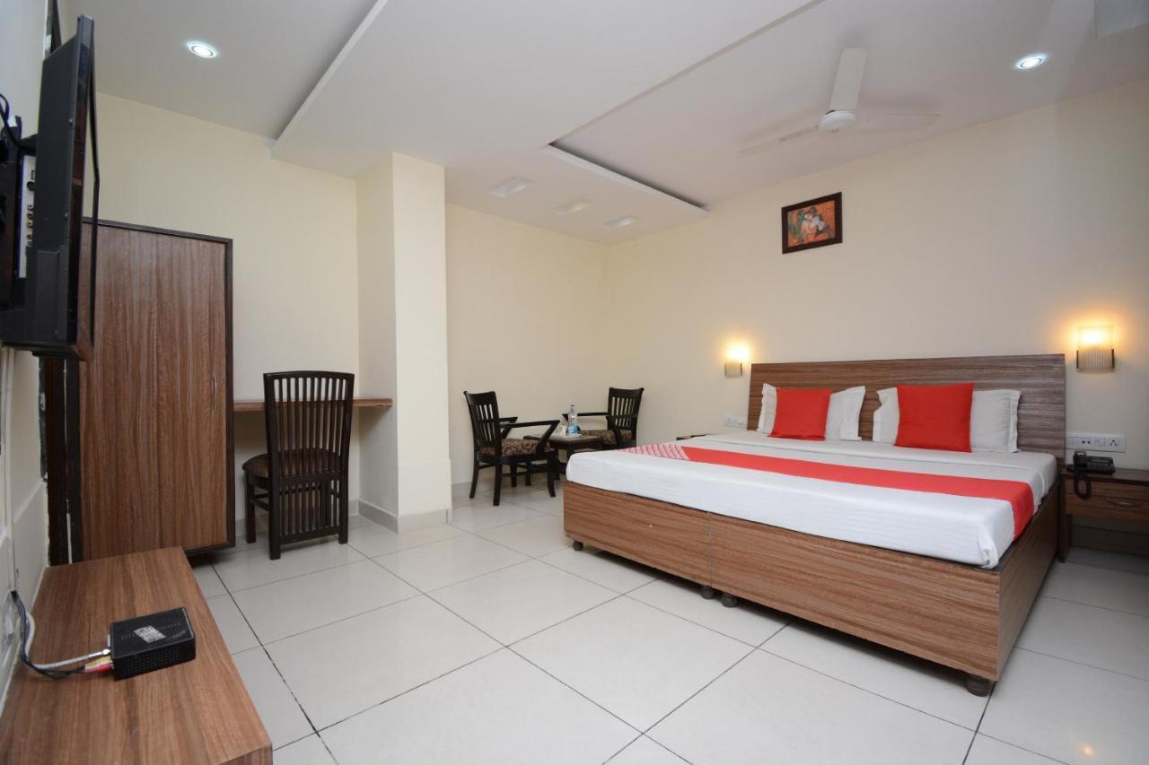 Oyo 5478 Skippers Inn Ludhiana Zewnętrze zdjęcie